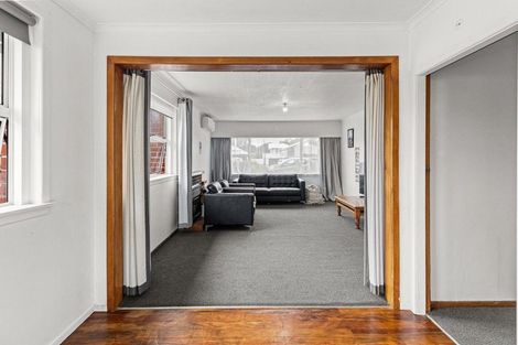 Photo of property in 74 Gover Street, New Plymouth, 4310