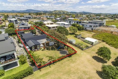 Photo of property in 1021a Papamoa Beach Road, Papamoa Beach, Papamoa, 3118