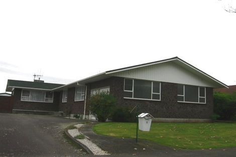 Photo of property in 5 Meadowbrook Drive, Cloverlea, Palmerston North, 4412