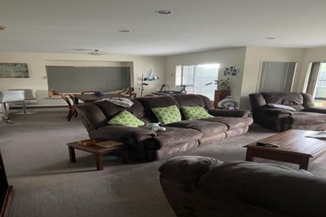 Photo of property in 1 Santa Teresa Court, Paraparaumu Beach, Paraparaumu, 5032