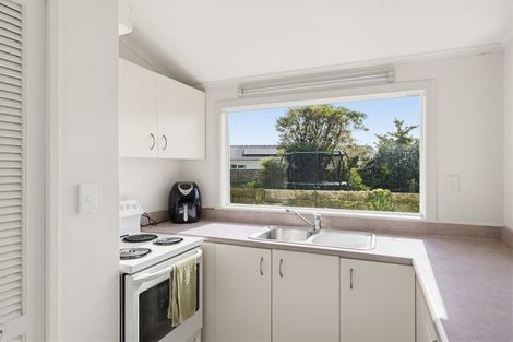 Photo of property in 90 Eatwell Avenue, Paraparaumu Beach, Paraparaumu, 5032