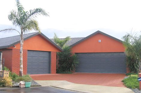 Photo of property in 10 Corfield Way, Burswood, Auckland, 2013