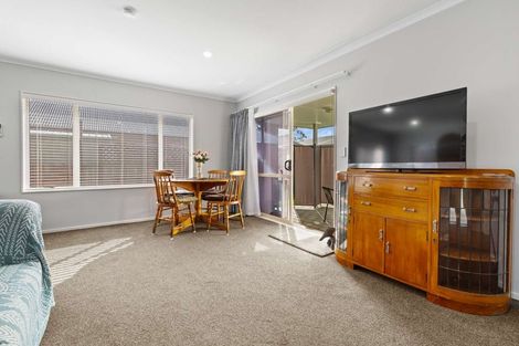 Photo of property in 8 Donegal Place, Katikati, 3129