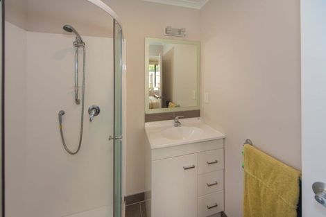 Photo of property in 8 Karika Place, Massey, Auckland, 0614