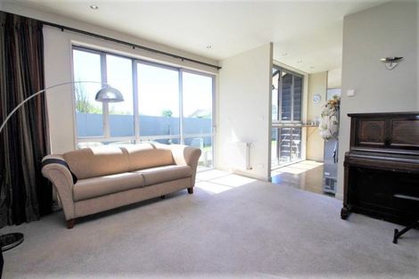 Photo of property in 15a Primrose Street, Northcote, Christchurch, 8052