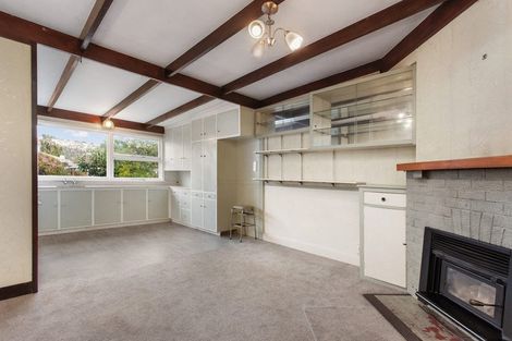 Photo of property in 18 Sandwich Road, Beckenham, Christchurch, 8023