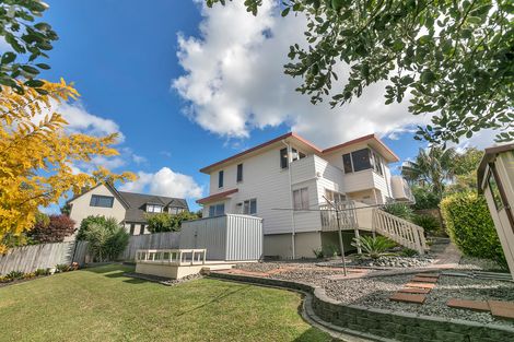 Photo of property in 12 Marlin Street, West Harbour, Auckland, 0618