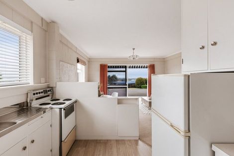 Photo of property in 98 Waikite Road, Welcome Bay, Tauranga, 3175
