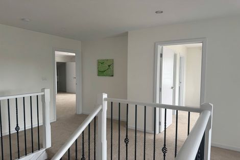 Photo of property in 77 Masons Road, Oteha, Auckland, 0632