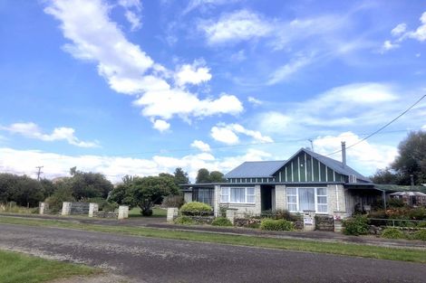 Photo of property in 16 Meta Street, Takapau, 4203