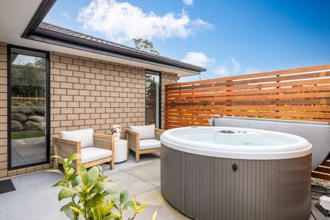 Photo of property in 16 Masters Lane, Waitara, 4320