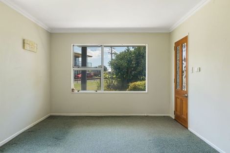 Photo of property in 17 Athenree Road, Athenree, Katikati, 3177
