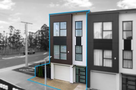 Photo of property in 1/107 Hobsonville Road, West Harbour, Auckland, 0618