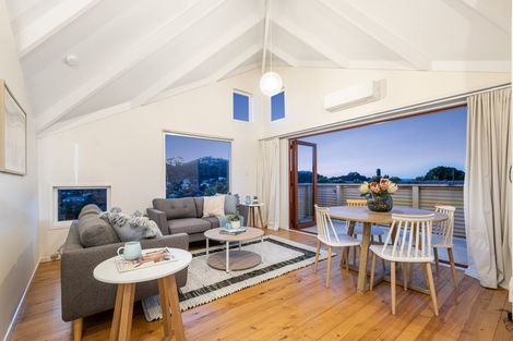 Photo of property in 11 Puketai Place, Pukerua Bay, 5026