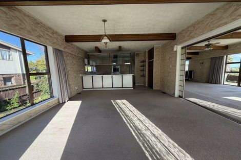 Photo of property in 73 Redoubt Road, Goodwood Heights, Auckland, 2105