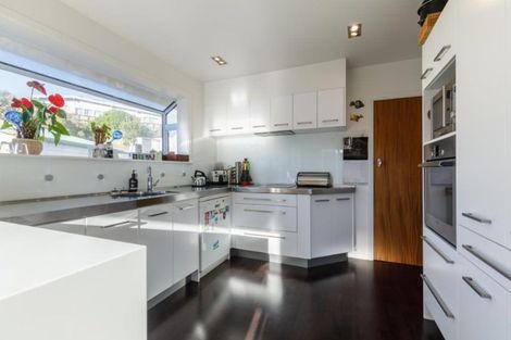 Photo of property in 7 Krishna Way, Khandallah, Wellington, 6035