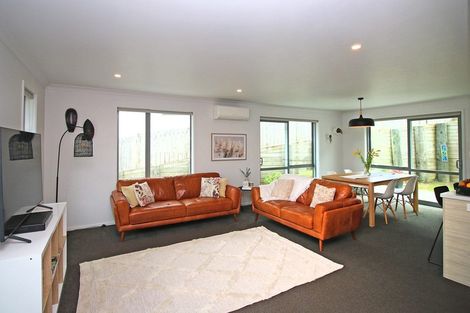 Photo of property in 99 Ballintoy Park Drive, Welcome Bay, Tauranga, 3175