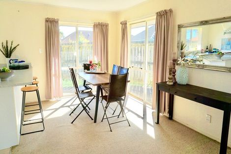 Photo of property in 23 Robin Brooke Drive, Flat Bush, Auckland, 2019