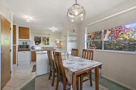 Photo of property in 29 Sequoia Place, Sunnynook, Auckland, 0620