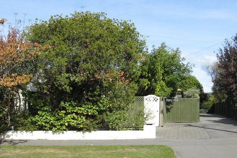 Photo of property in 139 Maidstone Road, Ilam, Christchurch, 8041