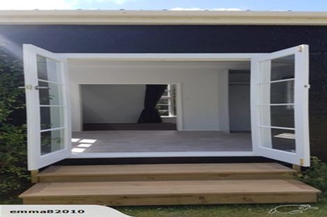 Photo of property in 24 Rewa Street, Takaro, Palmerston North, 4412