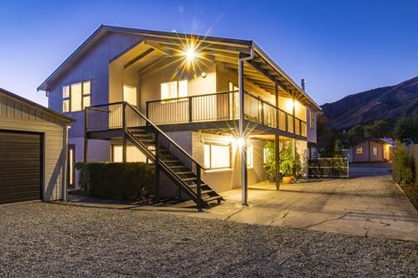 Photo of property in 8 Fox's Terrace, Arrowtown, 9302