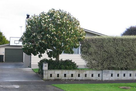 Photo of property in 24 Ruamahanga Crescent, Terrace End, Palmerston North, 4410