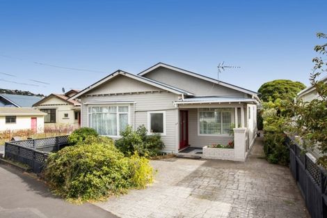 Photo of property in 24 Hargest Crescent, Saint Kilda, Dunedin, 9012