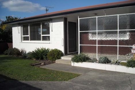 Photo of property in 1/34 Ambleside Drive, Burnside, Christchurch, 8053