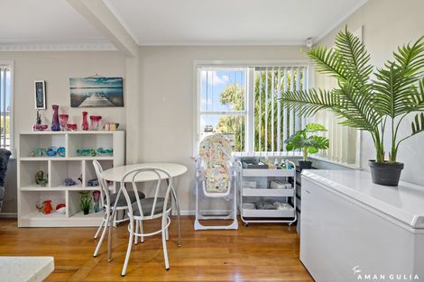 Photo of property in 19 Laura Street, Kelston, Auckland, 0602