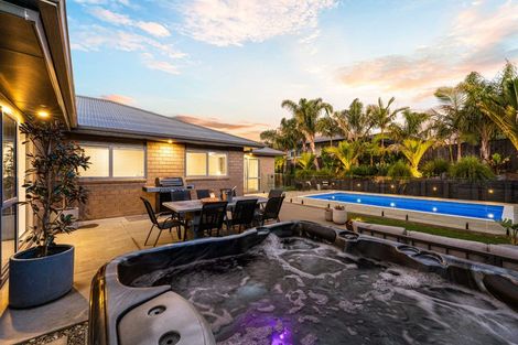 Photo of property in 14 Will Street, Huapai, Kumeu, 0810