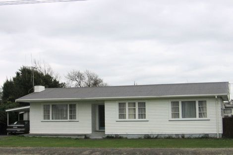 Photo of property in 17 Mako Mako Road, Levin, 5510