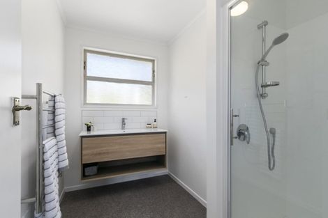 Photo of property in 21 Hamstead Street, Wainuiomata, Lower Hutt, 5014