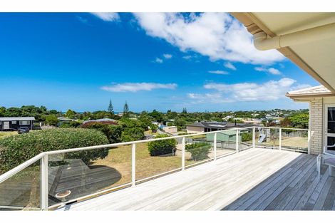 Photo of property in 14 Driftwood Place, Mangawhai Heads, Mangawhai, 0505