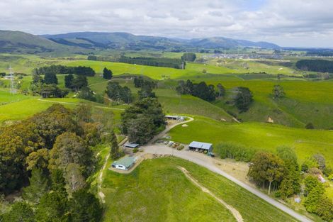 Photo of property in 158 Pahiatua Aokautere Road, Aokautere, 4471