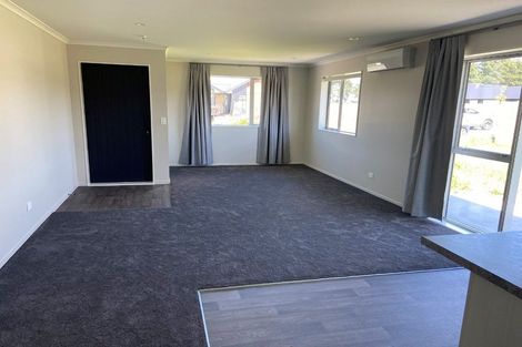 Photo of property in 10 Huntaway Lane, Dunsandel, 7682