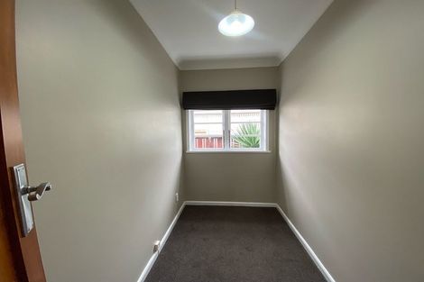 Photo of property in 15 Saint Ronans Avenue, Waterloo, Lower Hutt, 5011