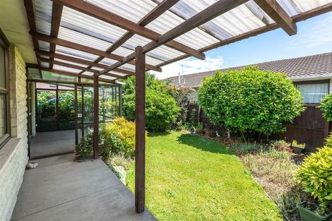 Photo of property in 17 Wakelin Place, Redwood, Christchurch, 8051