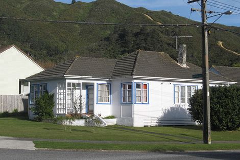 Photo of property in 170 Waddington Drive, Naenae, Lower Hutt, 5011