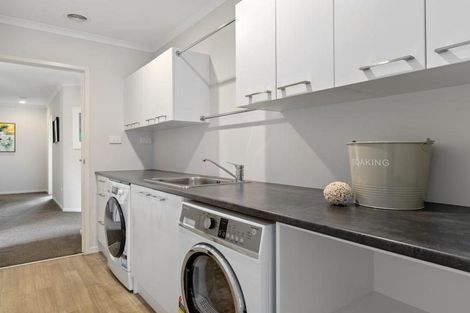 Photo of property in 156 Oteki Park Drive, Welcome Bay, Tauranga, 3112