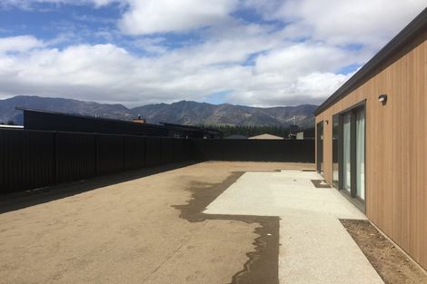 Photo of property in 4 Teal Place, Lake Hawea, Wanaka, 9382
