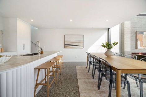 Photo of property in 10 Soudley Court, Jacks Point, Queenstown, 9371