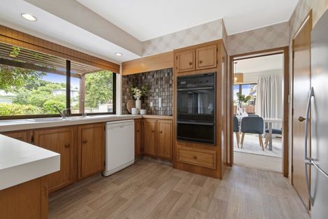 Photo of property in 33 Uppingham Crescent, Hillcrest, Auckland, 0627