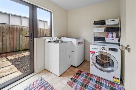 Photo of property in 52a D'oyly Drive, Stanmore Bay, Whangaparaoa, 0932