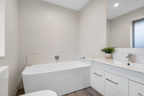 Photo of property in 66 Stationmasters Way, Prebbleton, 7604