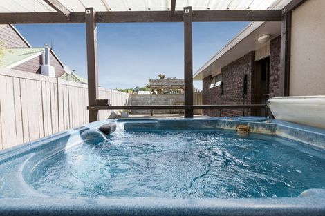 Photo of property in 25 Moyne Avenue, Milson, Palmerston North, 4414