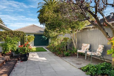 Photo of property in 100 Memorial Avenue, Ilam, Christchurch, 8053