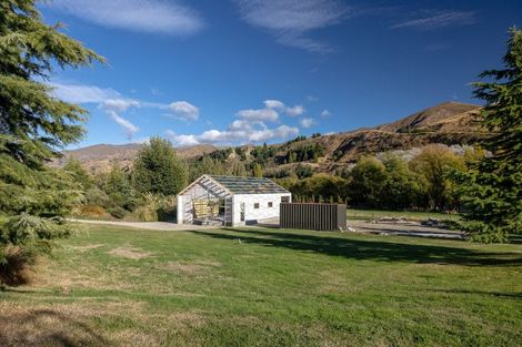 Photo of property in 930 Mount Barker Road, Wanaka, 9382