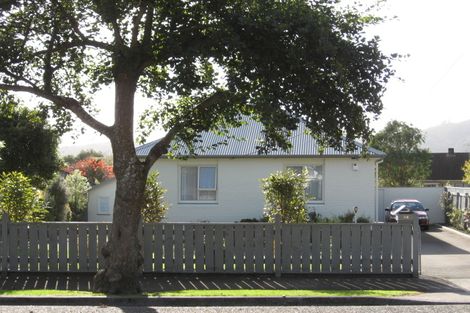 Photo of property in 34 Newcombe Street, Naenae, Lower Hutt, 5011