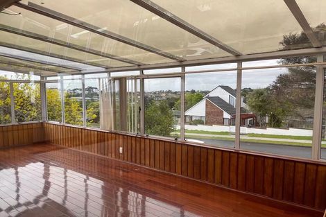 Photo of property in 30 Westpark Drive, West Harbour, Auckland, 0618